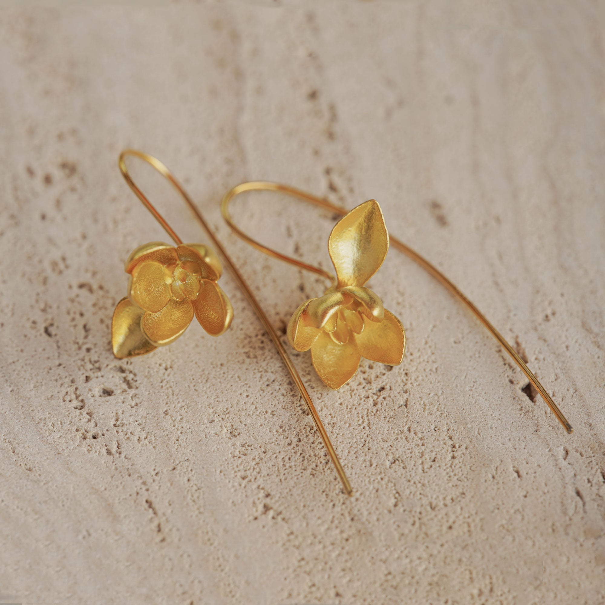 MAGNOLIA FLOWER EARRINGS