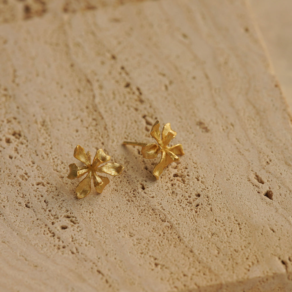 IRIS EARRING STUDS