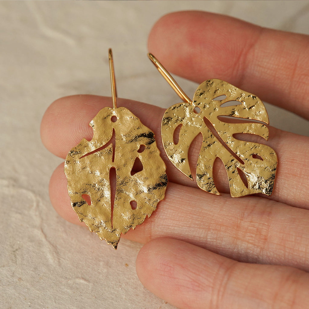 MONSTERA LEAF EARRINGS