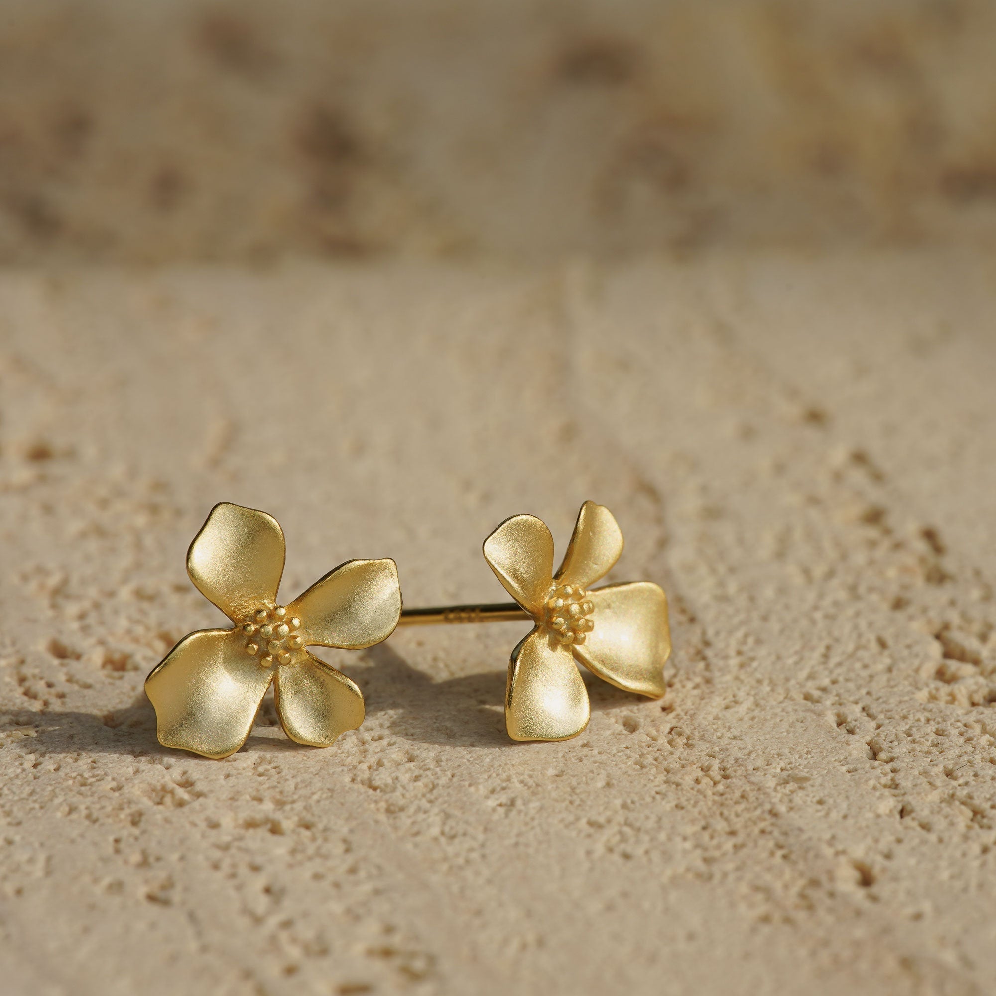 GARDENIA FLOWER EARRINGS