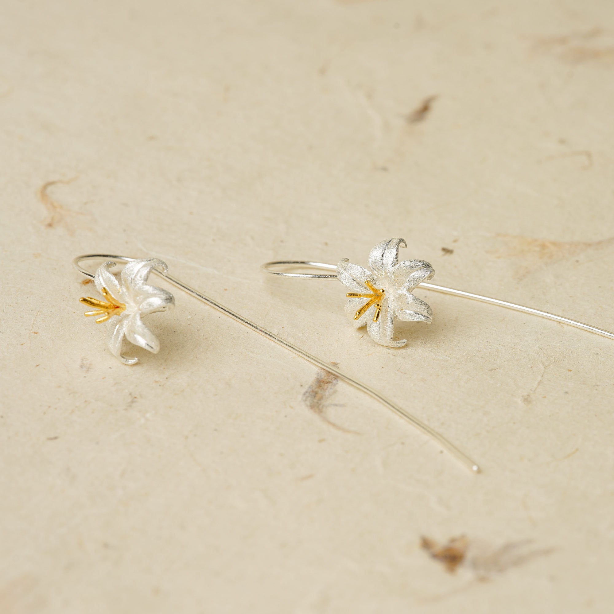 LILY EARRINGS